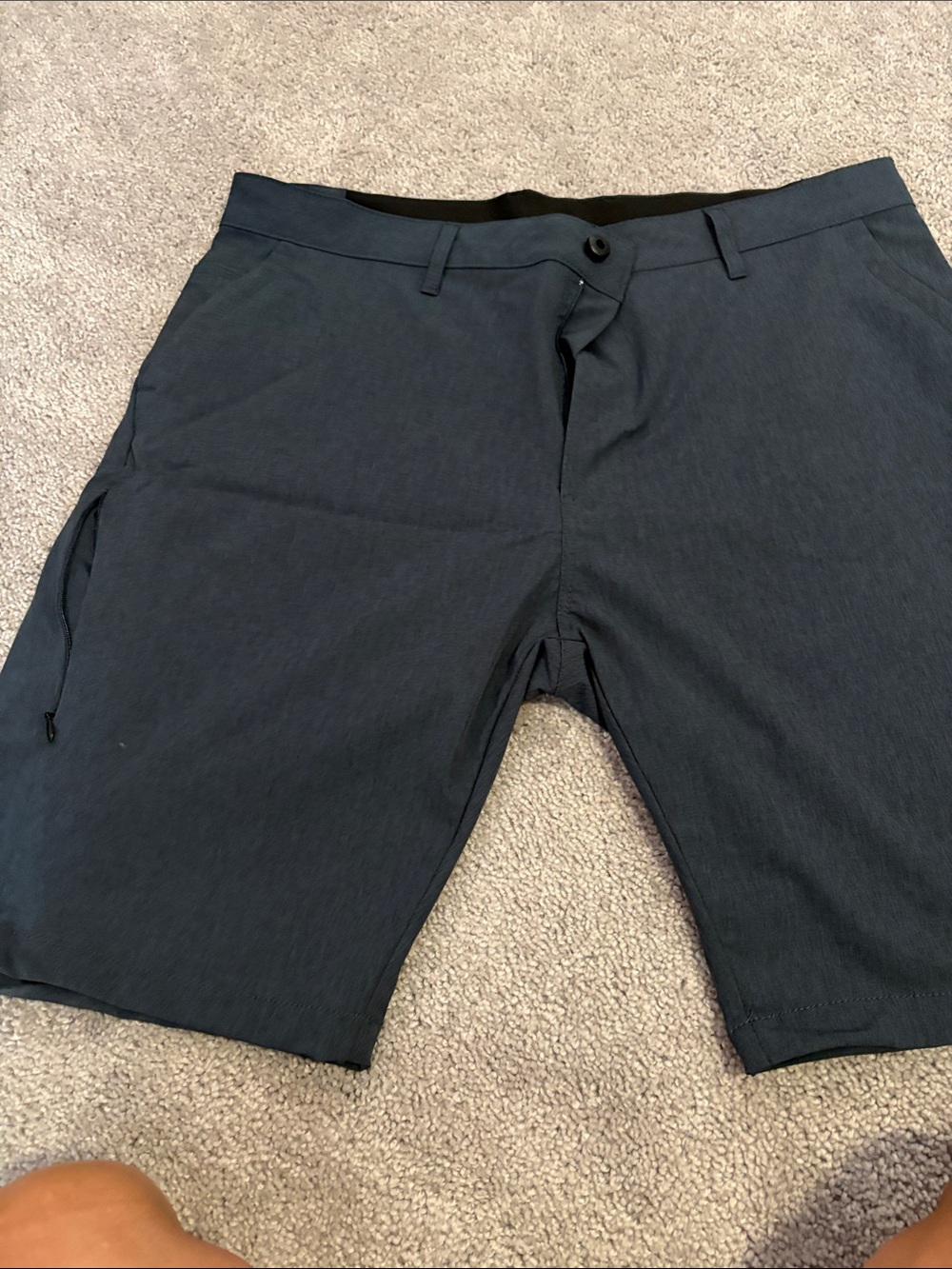 GAP Men's Flat Front Shorts - Charcoal Black